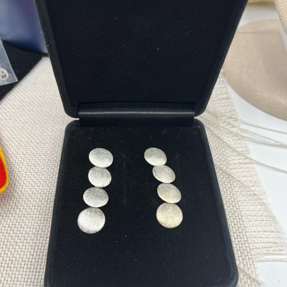 Vintage Brushed Satin Disc Sterling Silver 925 Dangle Stud Earrings - Picture 16 of 16